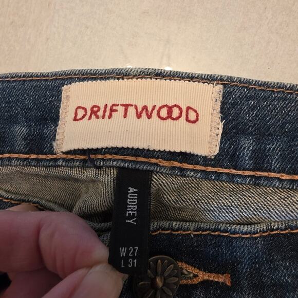 DRIFTWOOD Audrey Women's Denim Jeans Floral Embroidery SZ 27 Raw Hem Boho - Picture 4 of 8